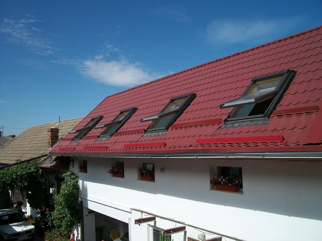 Hotel Casa Sara Săcele Exterior foto